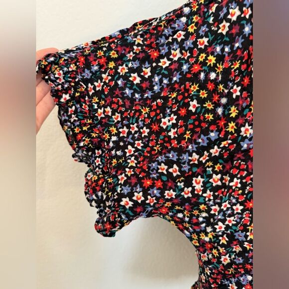 Mauve by Anthropologie Button Up Ruffle Black Floral Collared Top Size Small - Picture 8 of 16